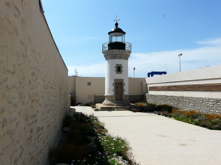 Le Guilvinec, le feu aval à Léchiagat.