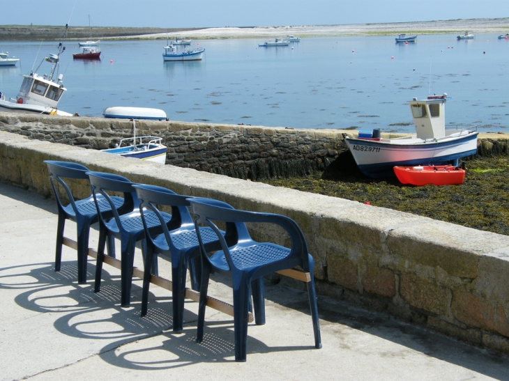 Ile de Sein - vue sur le port - Île-de-Sein