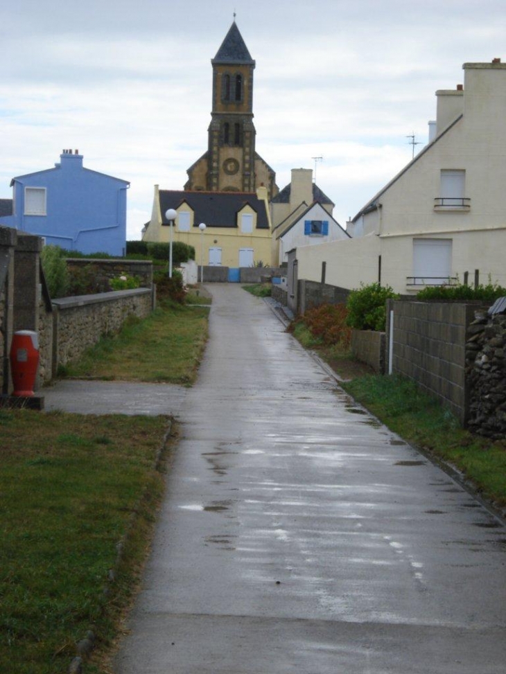 Île-de-Sein (29990) ruelle vers l'église