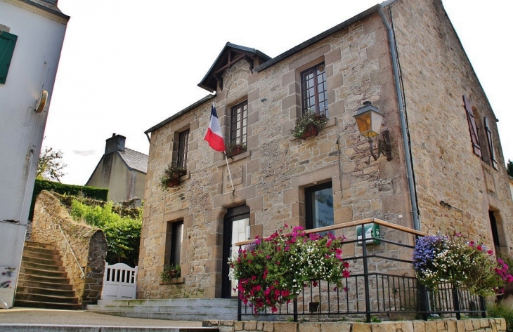 La Mairie - Locquénolé