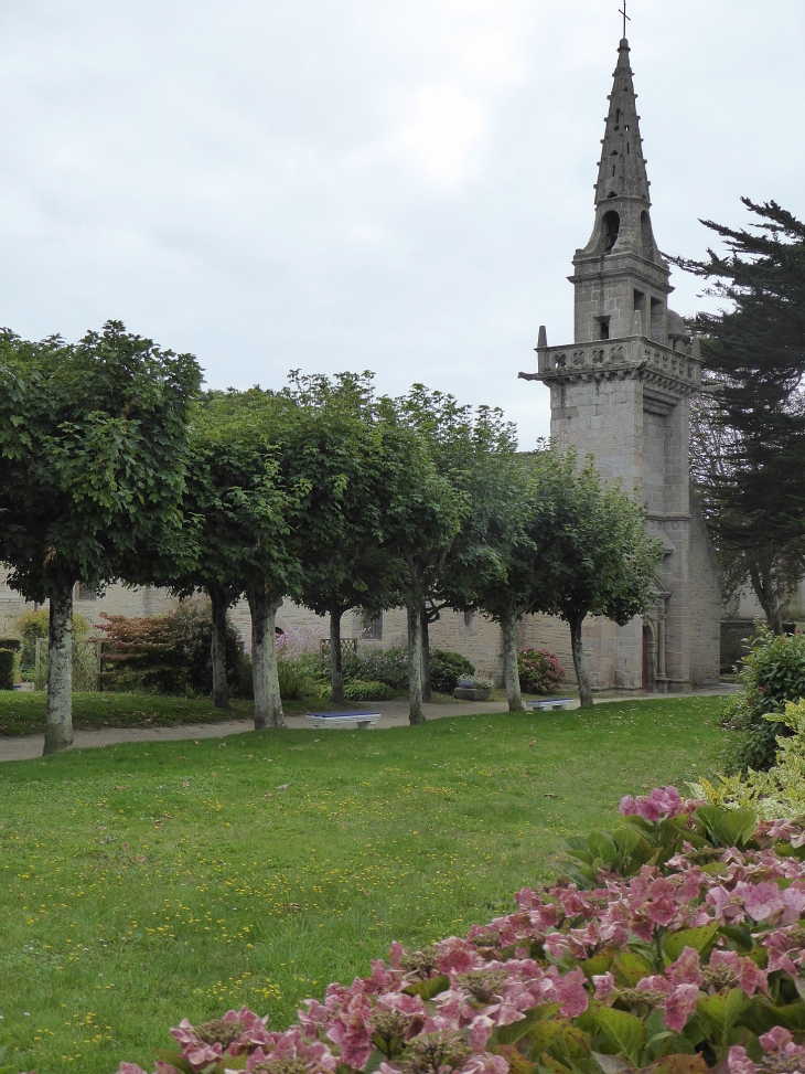 L'église Saint Jacques - Locquirec