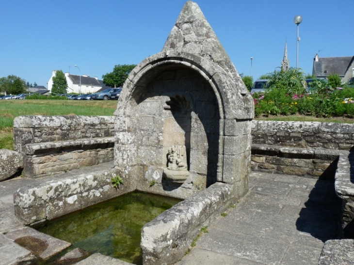 La fontaine de St Philibert - Moëlan-sur-Mer