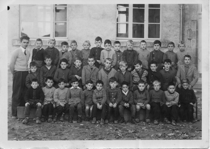 1955.. L'école puplique , la classe de Mr Leroy ...J'y étais !!!!! - Moëlan-sur-Mer