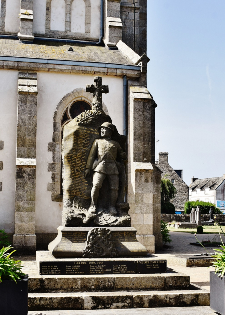 Monument-aux-Morts - Plobannalec-Lesconil