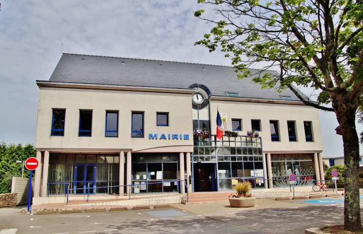 La Mairie - Plonéour-Lanvern