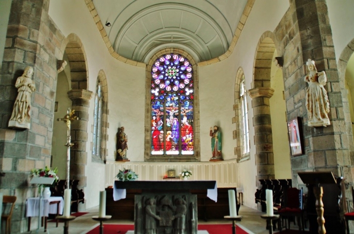 église St Pierre - Plounévez-Lochrist