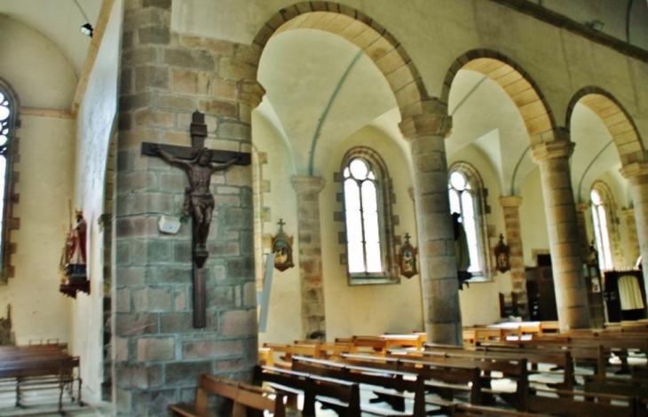 église St Pierre - Plounévez-Lochrist