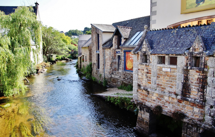 Pont-Aven ( La Commune )