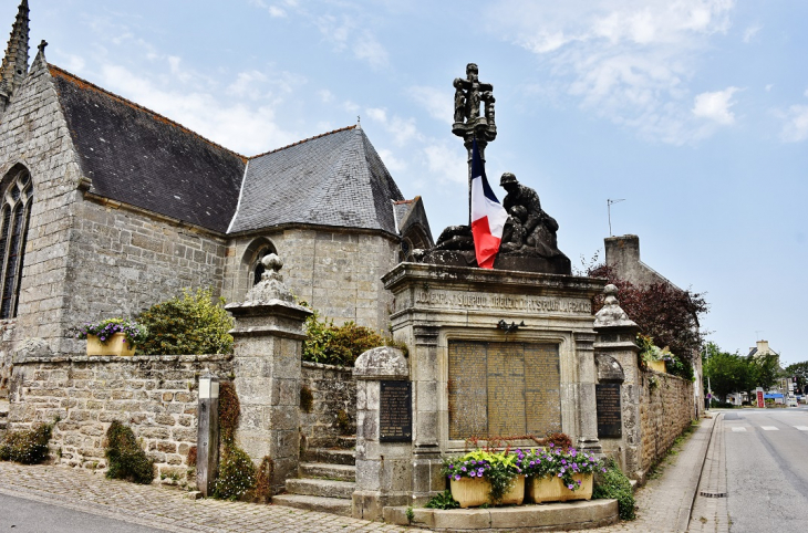 Monument-aux-Morts - Pouldreuzic