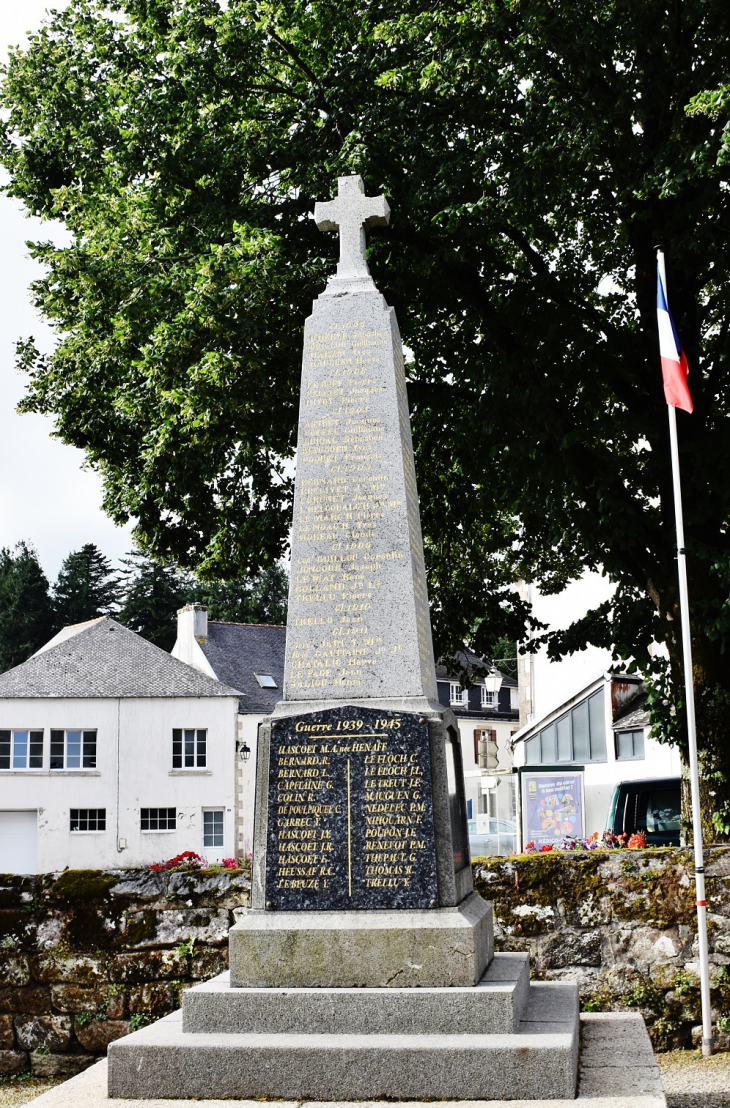 Monument-aux-Morts - Quéménéven