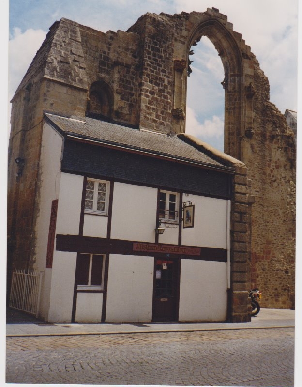 Maison rue Bremond d'Ars en 1997 - Quimperlé
