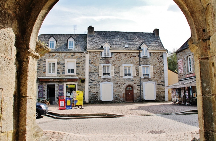 La Commune - Saint-Thégonnec