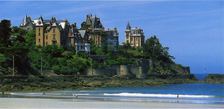 La plage de l'écluse et la plage de Malouine (carte postale de 1990) - Dinard