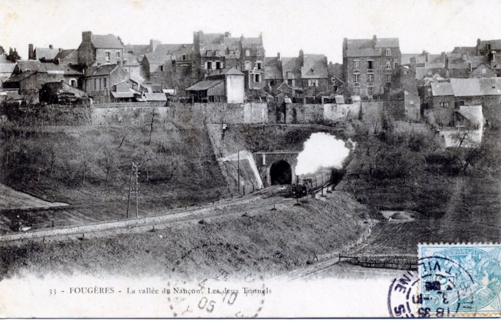 La Vallée du Nançon. Les deux tunnels, vers 1905 (carte postale ancienne). - Fougères