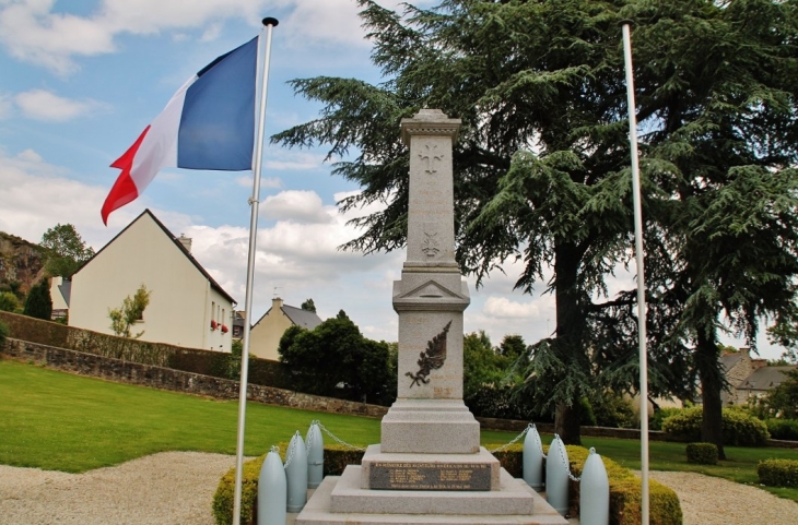Monument aux Morts - Mont-Dol
