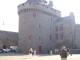 Photo suivante de Saint-Malo Le donjon vu de la cour du chateau