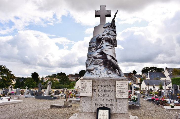 Monument-aux-Morts - Saint-Thurial