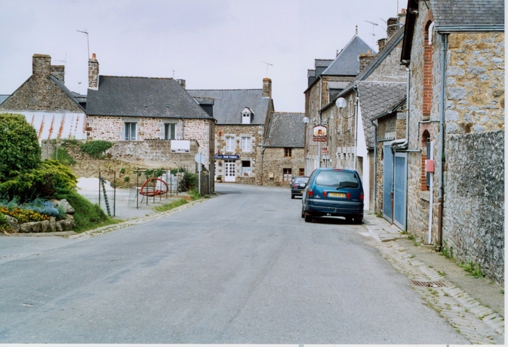 Une rue de Sougéal