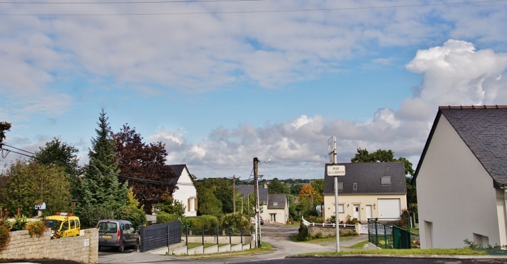 Le Village - Gourhel