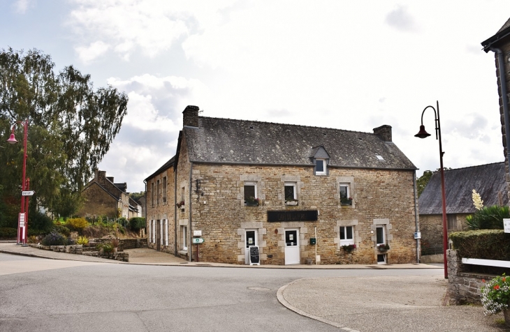 Le Village - Guillac