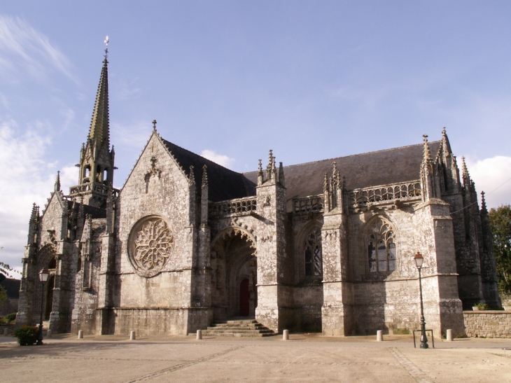 Eglise de KERNASCLEDEN - Kernascléden