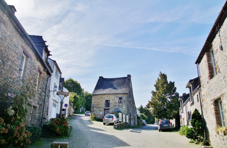 Le Village - La Gacilly