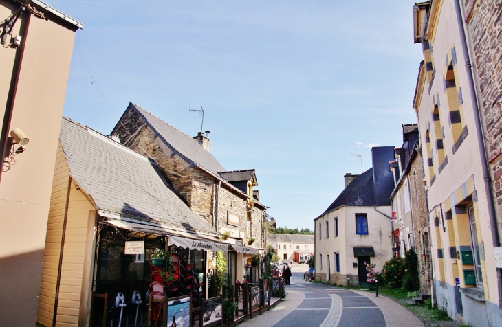 Le Village - La Gacilly