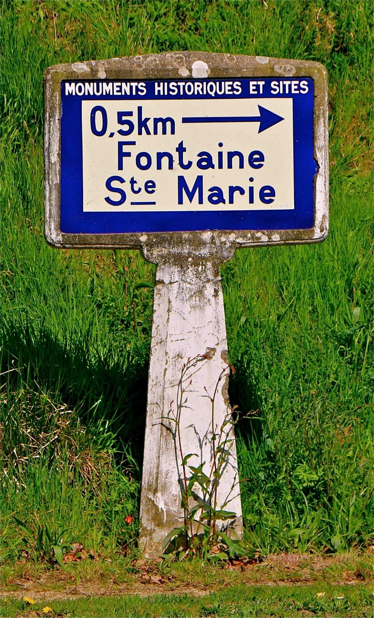 La Fontaine Sainte Marie - Le Guerno