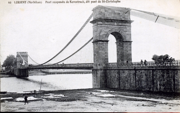 Pont suspendu de Kerentrech, dit pont de Saint Christophe, vers 1920 (carte postale ancienne). - Lorient