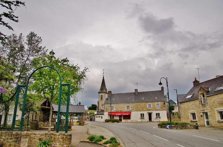 Le Village - Meucon