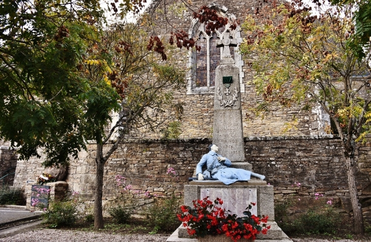 Monument-aux-Morts  - Molac