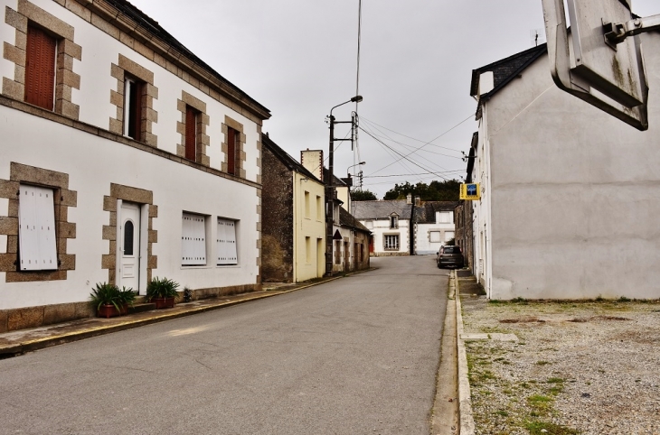 Le Village - Moustoir-Remungol
