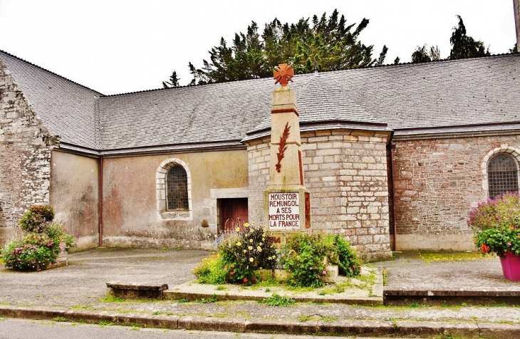 Monument-aux-Morts  - Moustoir-Remungol