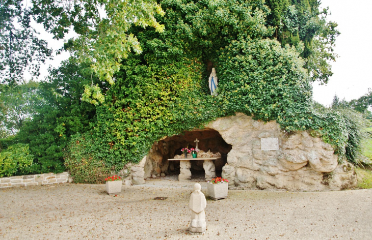 Grotte - Saint-Gonnery