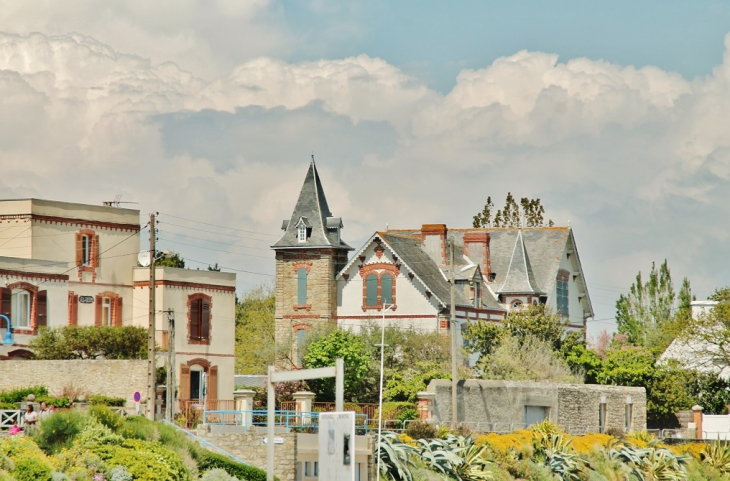 La Commune - Saint-Pierre-Quiberon