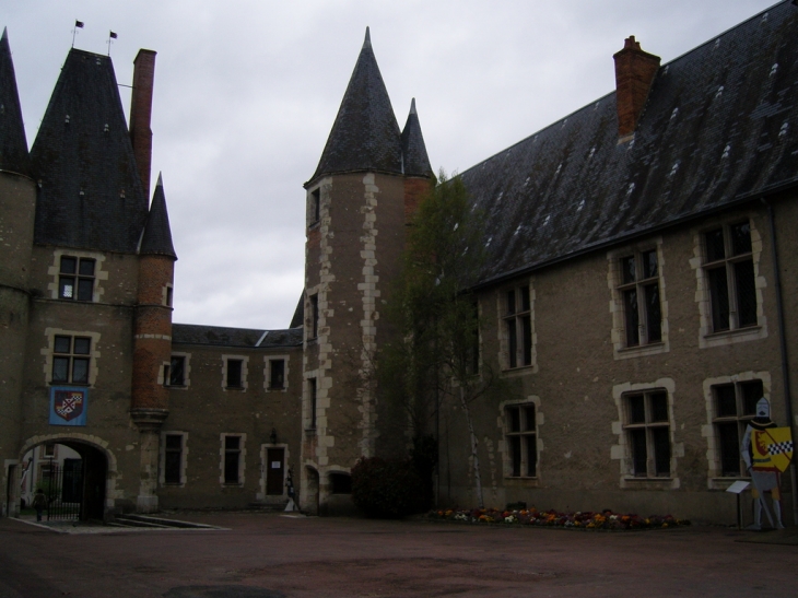 Le chateau - Aubigny-sur-Nère