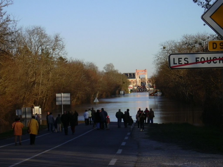 La Loire en crue aux Fouchards - Boulleret