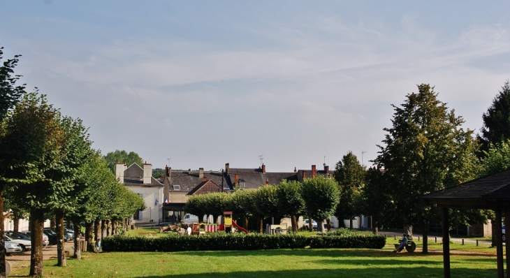 Parc de la Mairie - Jouet-sur-l'Aubois