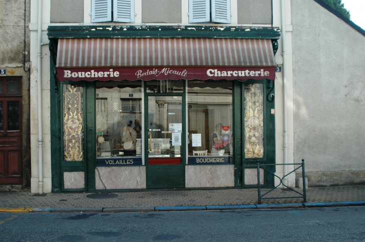 Boutique , Boucherie - La Guerche-sur-l'Aubois