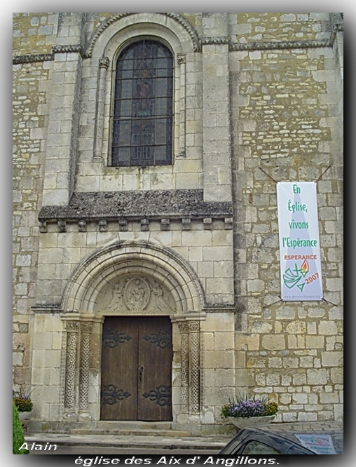 église des Aix d' Angillons. - Les Aix-d'Angillon