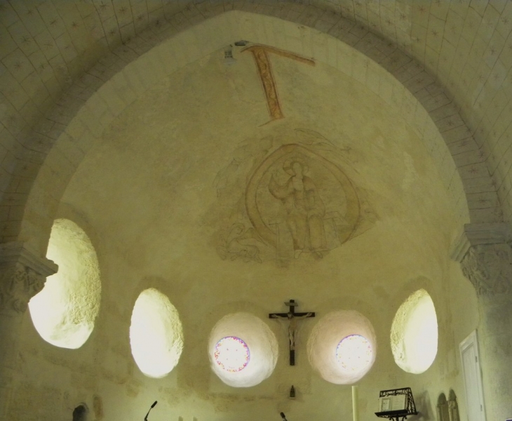 Choeur de la nef principale de l'Eglise - Saint-Éloy-de-Gy