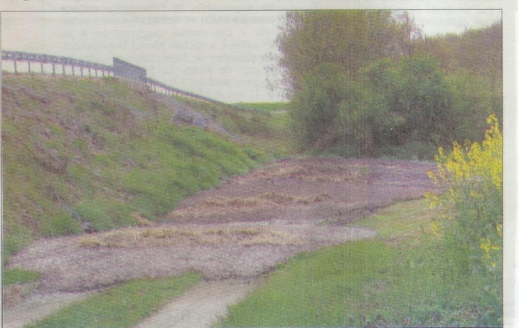 Depot de boue sur la route de flacey près de Bonneval
