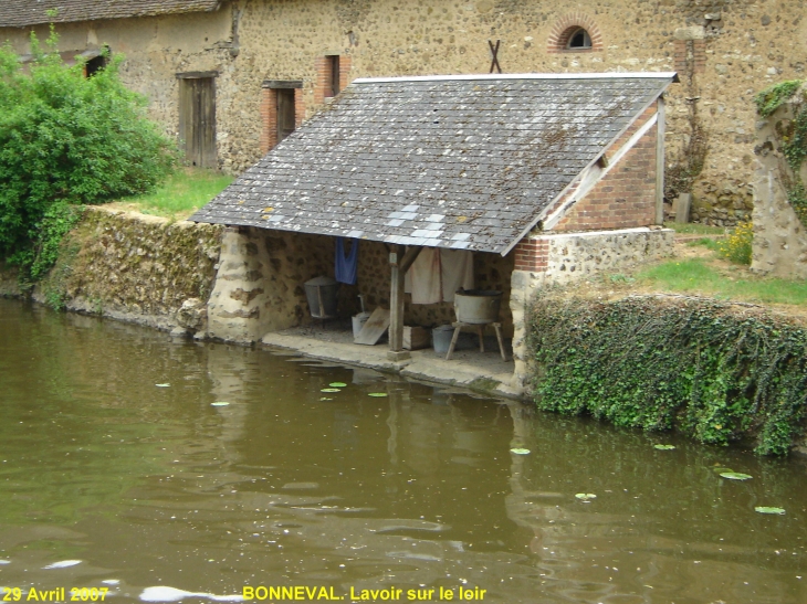 Lavoir sur le Loir - Bonneval