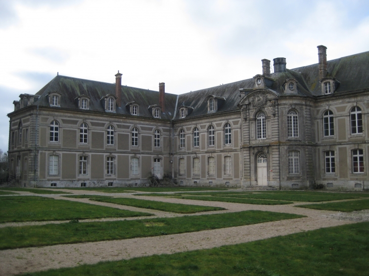 Hôtel Dieu. - Châteaudun