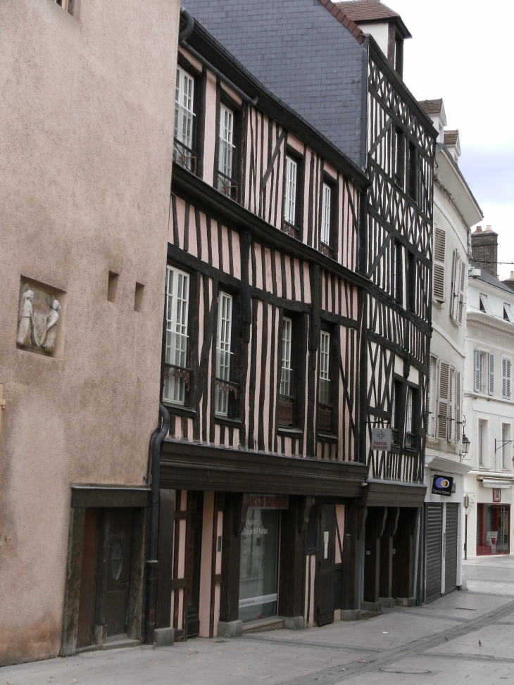 Rue porte chartraine - Dreux