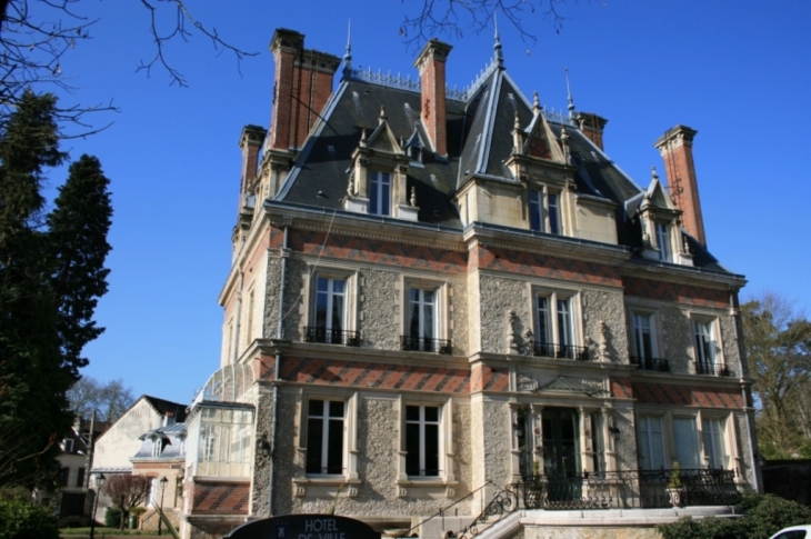 Hôtel de ville - Épernon
