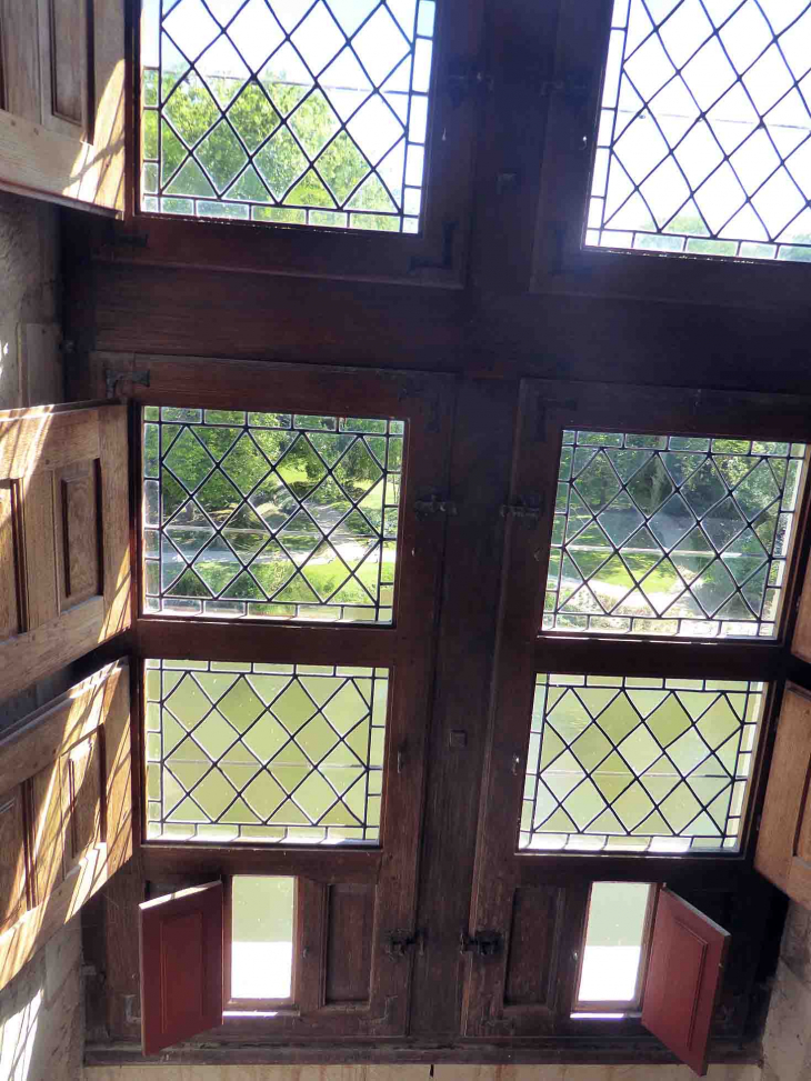 Le château : fenêtre sur l'Indre - Azay-le-Rideau