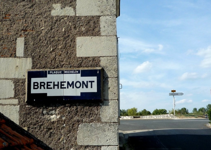 Indication Bréhémont