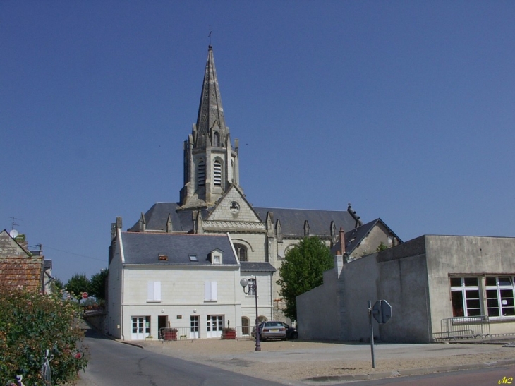 L'église - Bréhémont