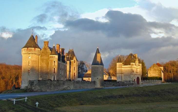 Château de Montpoupon (Indre et Loire). - Céré-la-Ronde